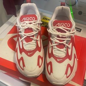 Got for wife she wore 3 times and don’t wear